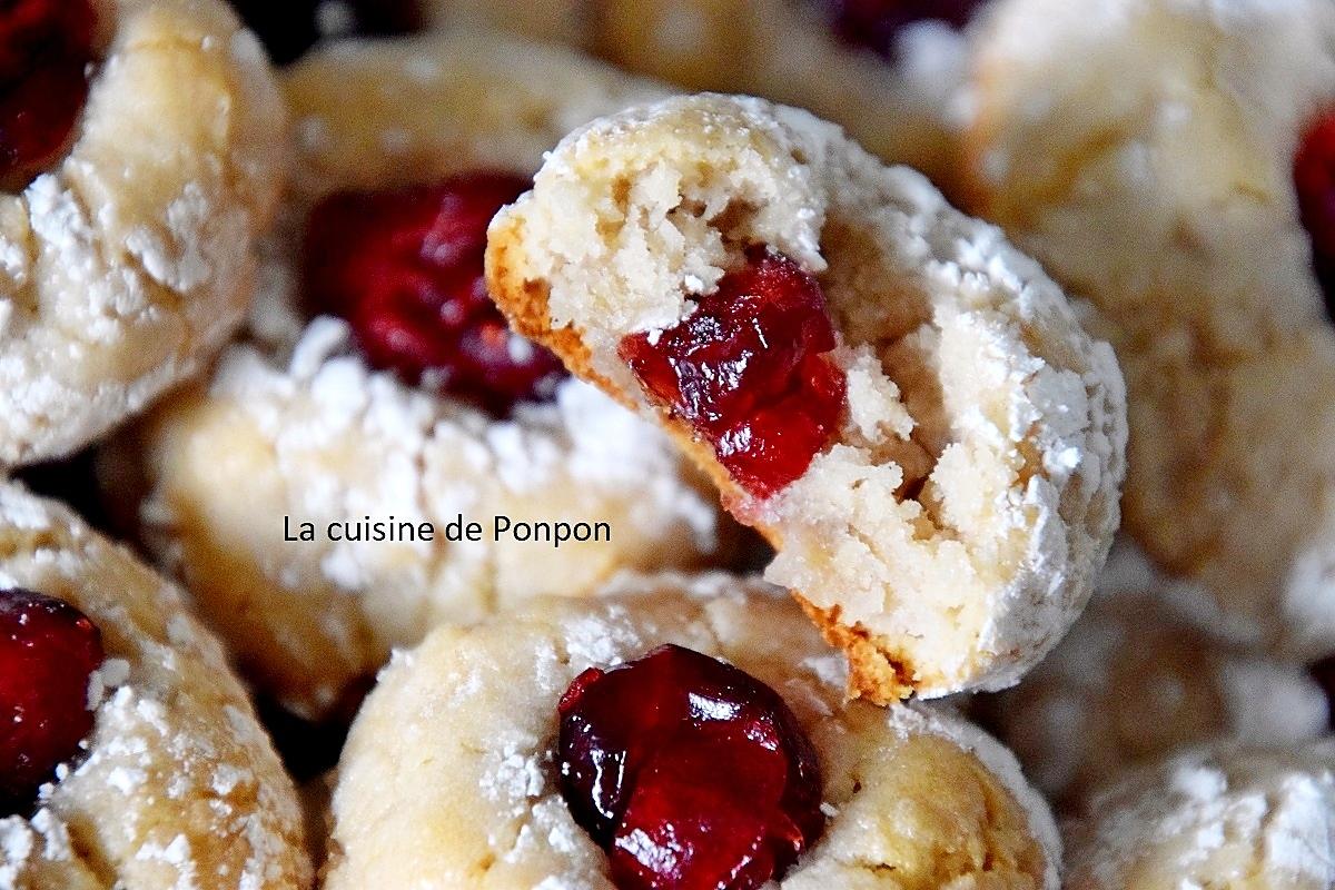 recette Amaretti au sirop de grenade et pointe de cranberry