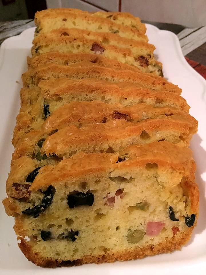 recette CAKE OLIVES JAMBON