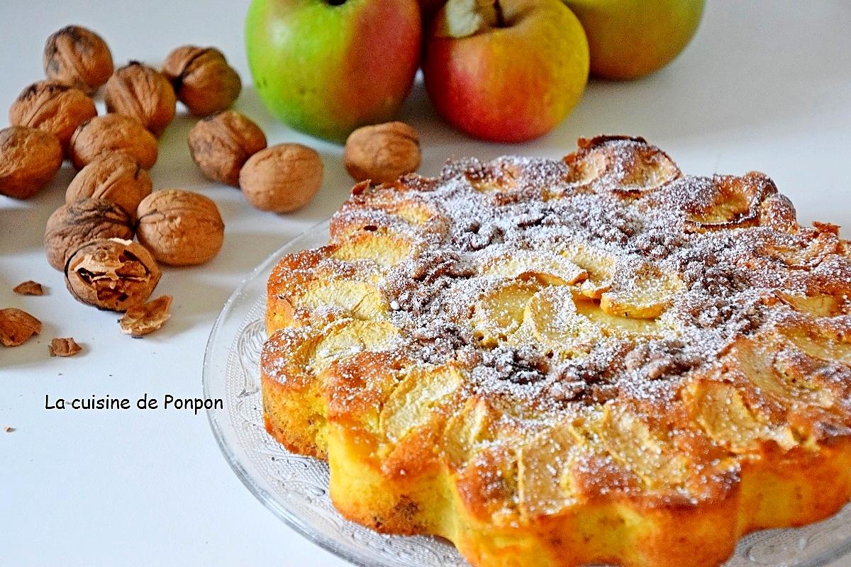 recette Gâteau aux pommes et noix parfumé au pain de singe...