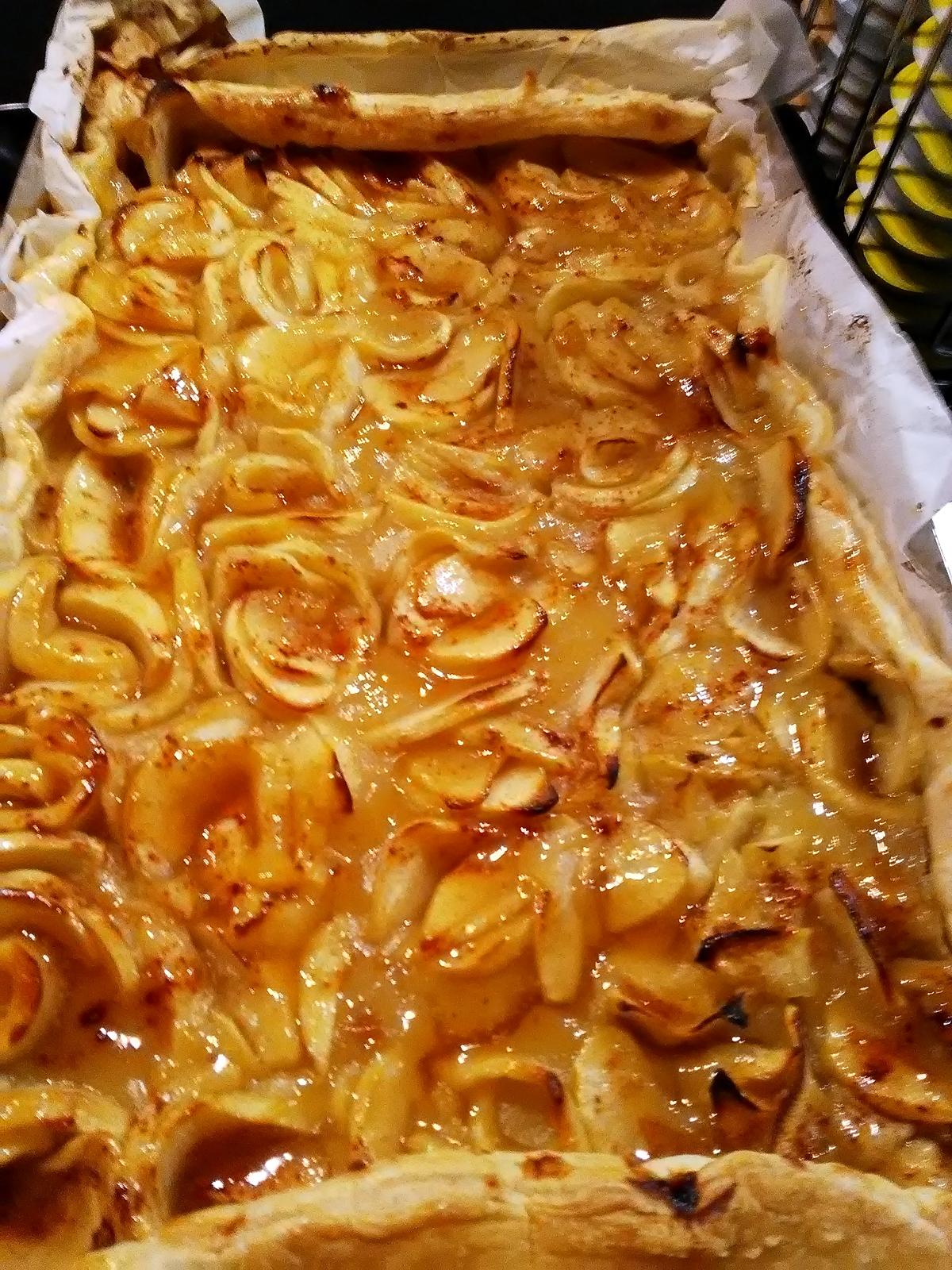 recette Tarte  feuilletée XXL à la  compote de pommes vanillée