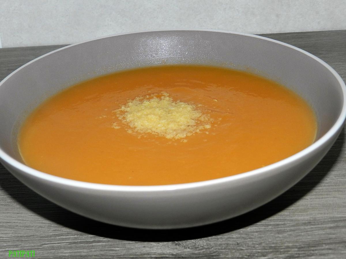 recette Potage aux carottes-potiron avec ses épices et son st Morêt