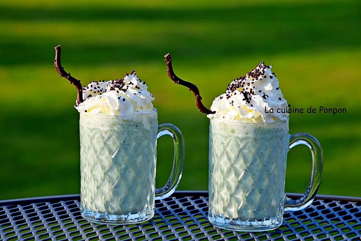 recette Milk shake à la banane, pistache et spiruline