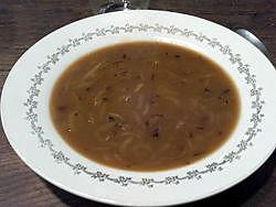 recette savoureuse soupe à l'oignon