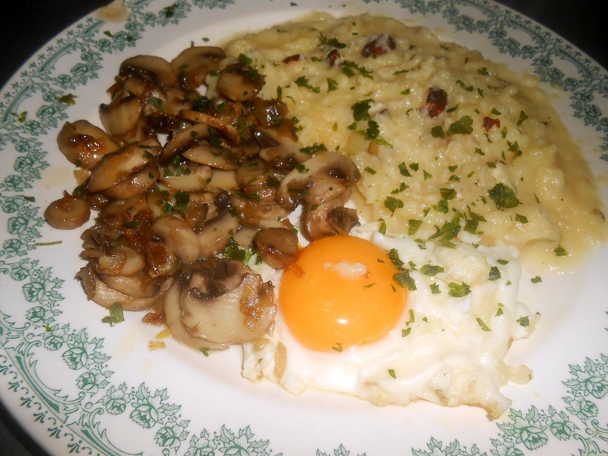 recette OEUF AU PLAT PUREE AUX NOISETTES