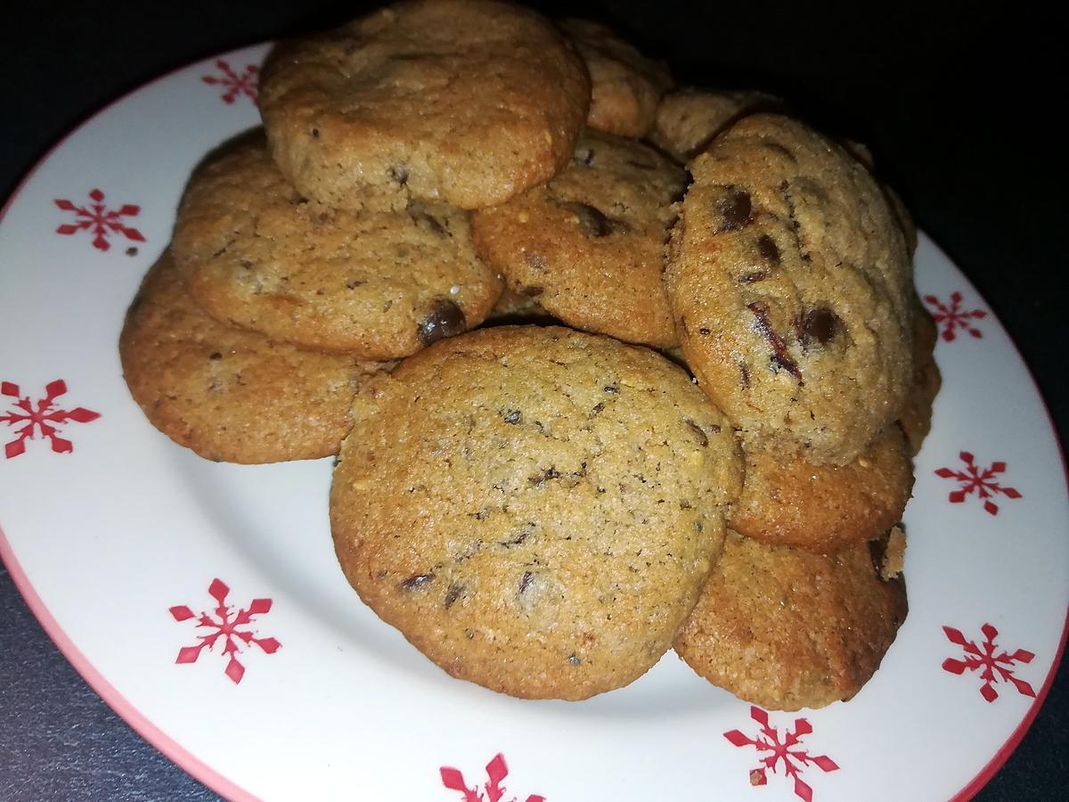 recette Cookies a la farine de châtaigne éclats de marron glacés et pépites de chocolat