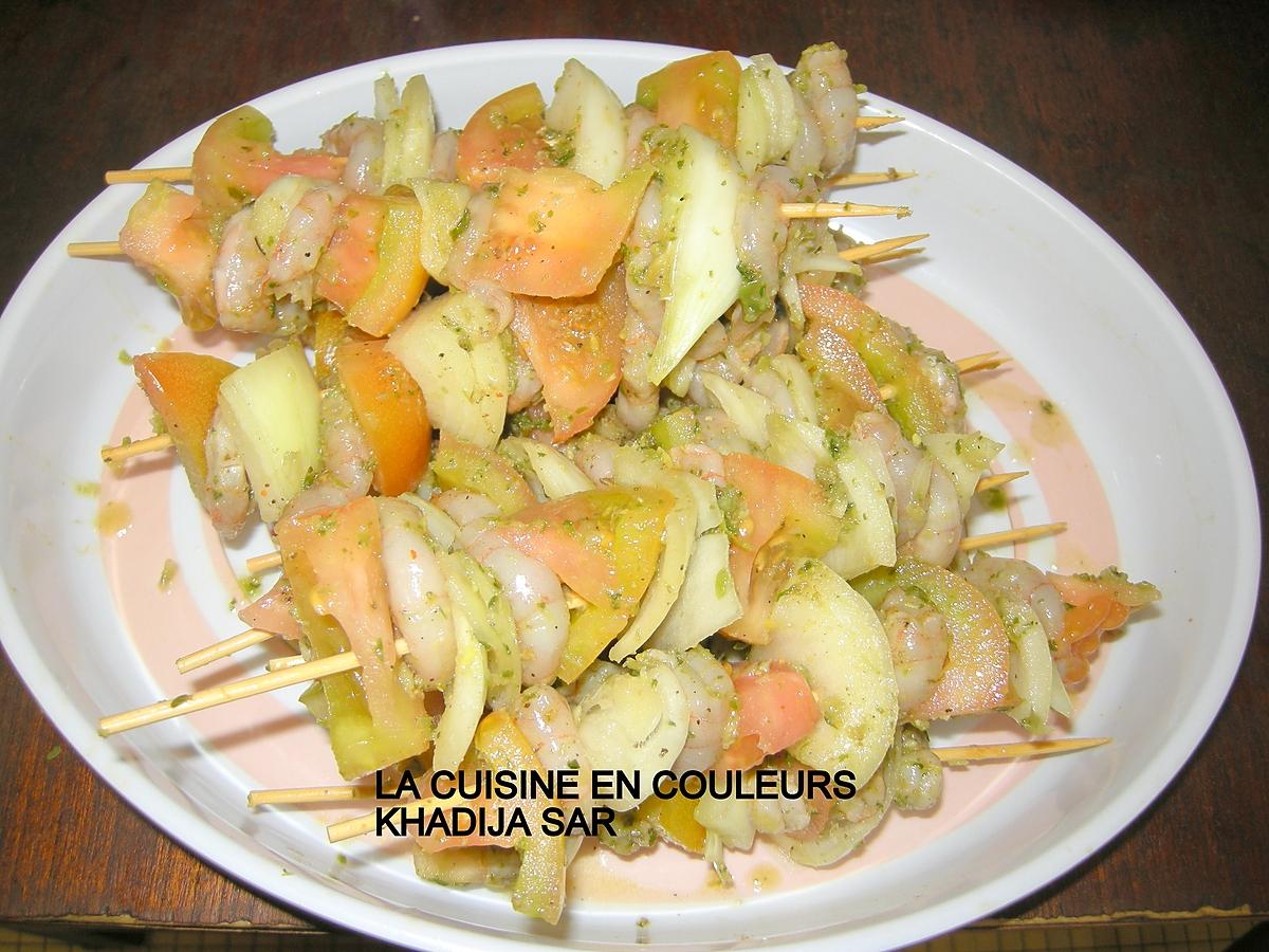 recette Brochettes de crevettes et de légumes/accompagnements:salade de riz/frites