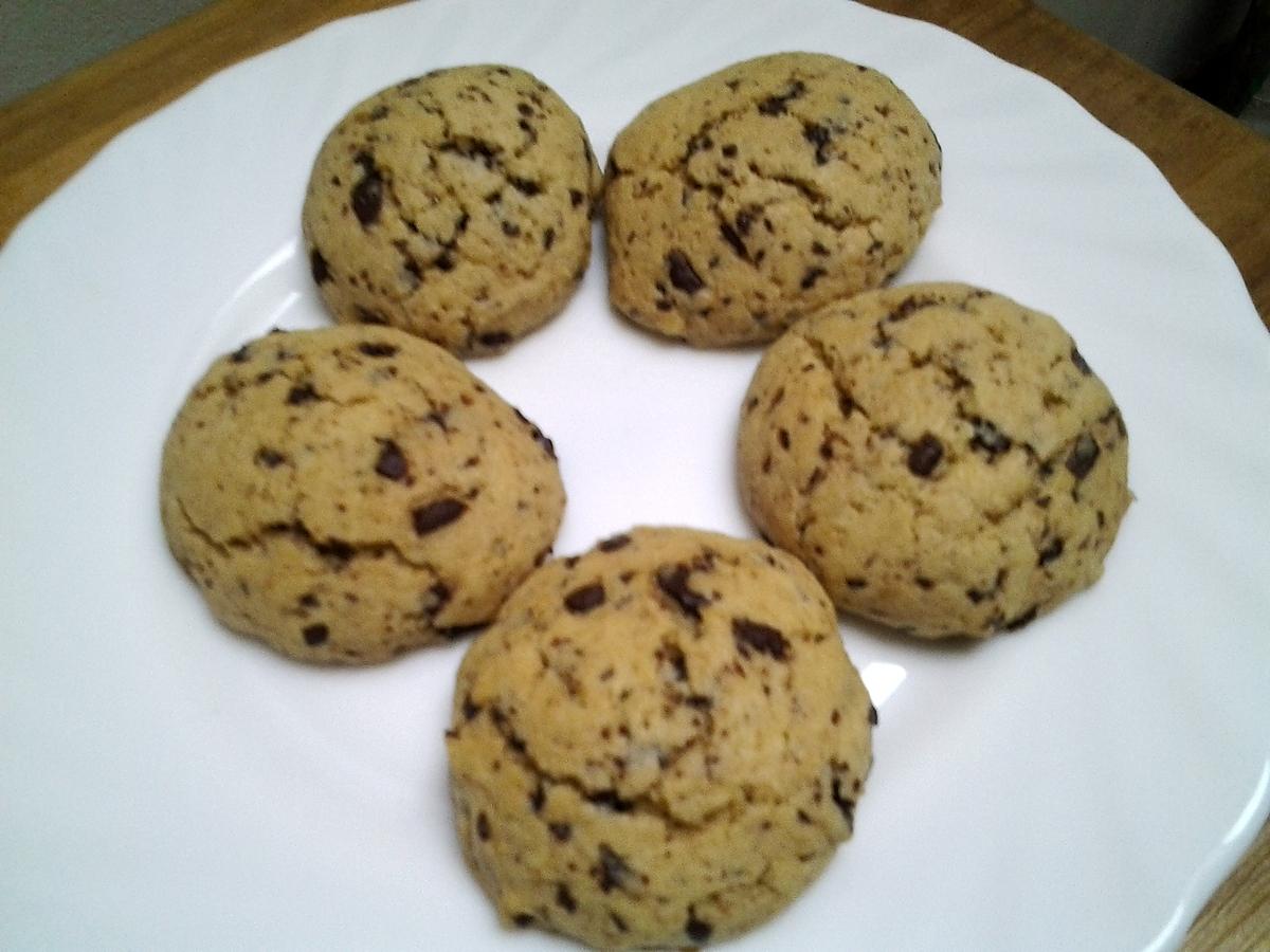 recette Cookies au  chocolat à la farine d'épeautre  Pour environ 30 cookies.