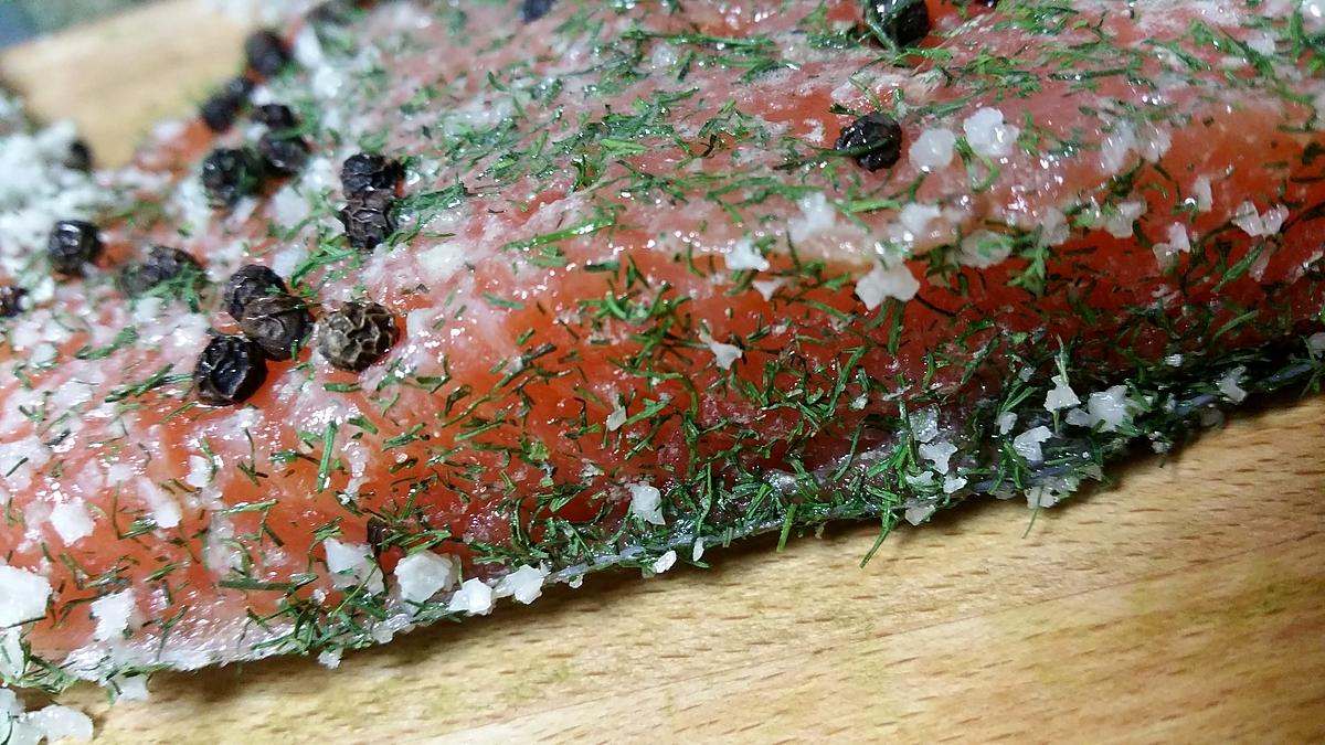 recette Gravlax de saumon aux herbes fraiches