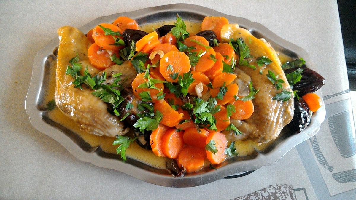 recette Suprêmes de pintade aux carottes et aux pruneaux