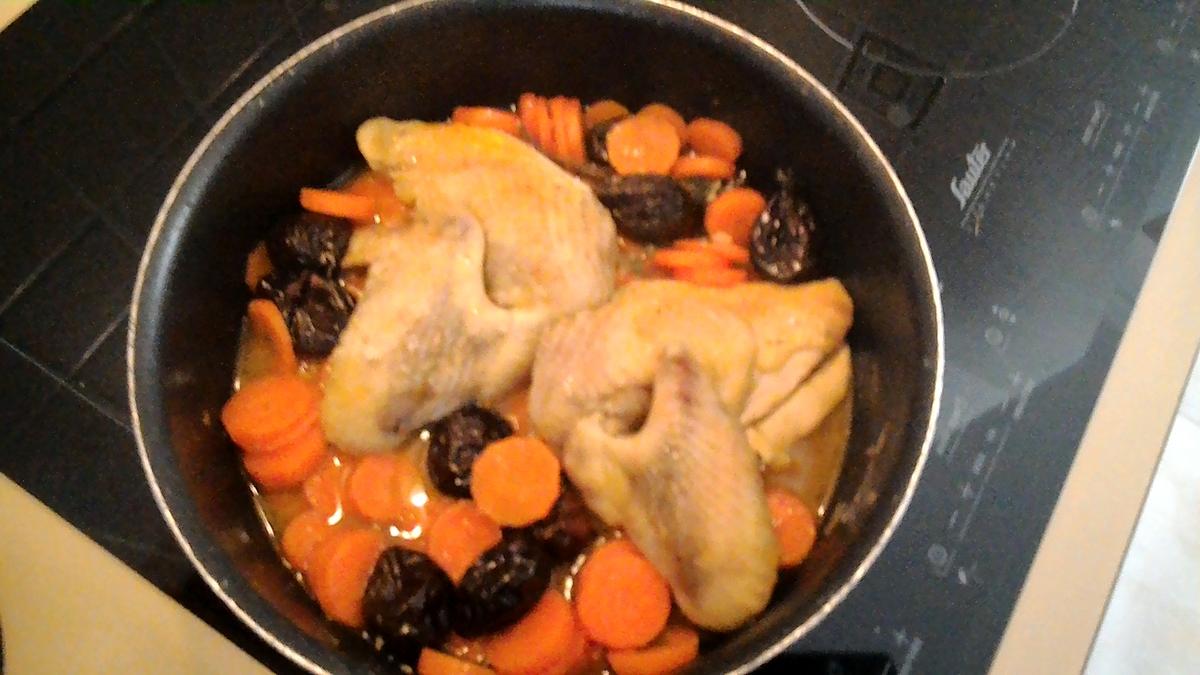 recette Suprêmes de pintade aux carottes et aux pruneaux