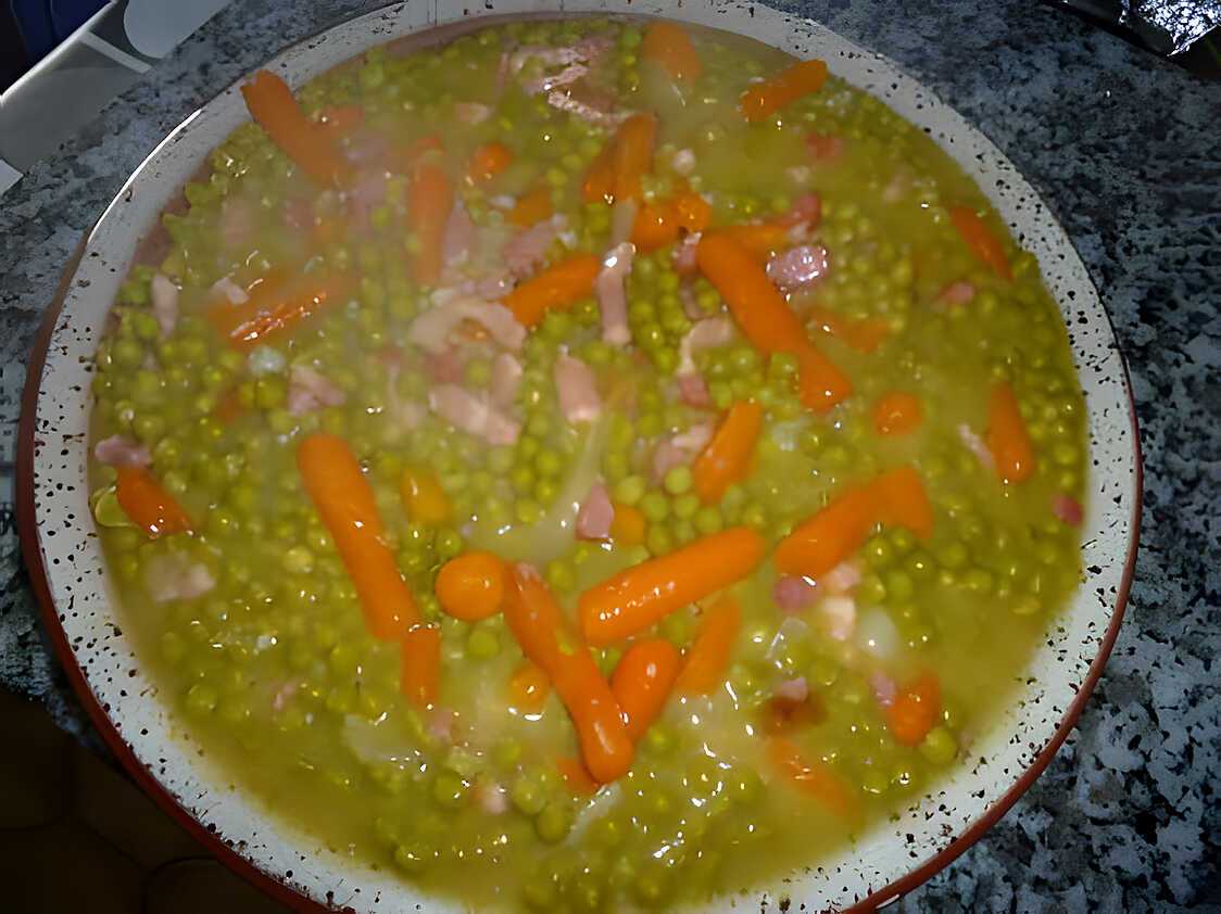 Recette de Petits pois et carottes cuisinés