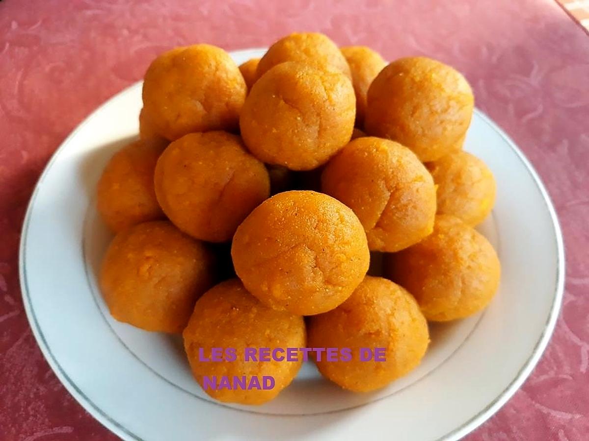 recette Ladoo besane (gâteaux indiens au pois chiche)