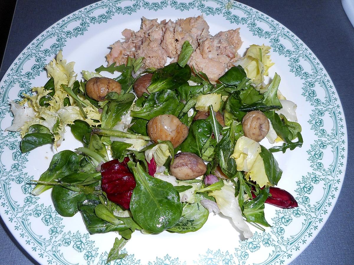 recette MELANGE DE SALADES AUX CHATAIGNES ET THON