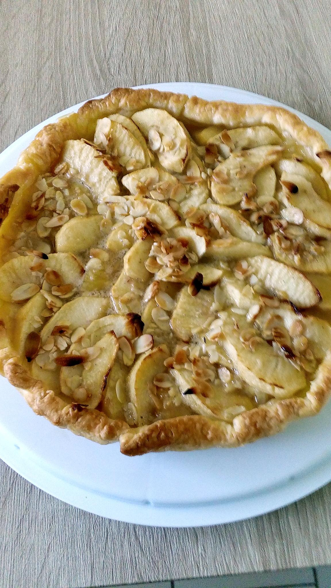 recette tarte aux pommes miel et amandes
