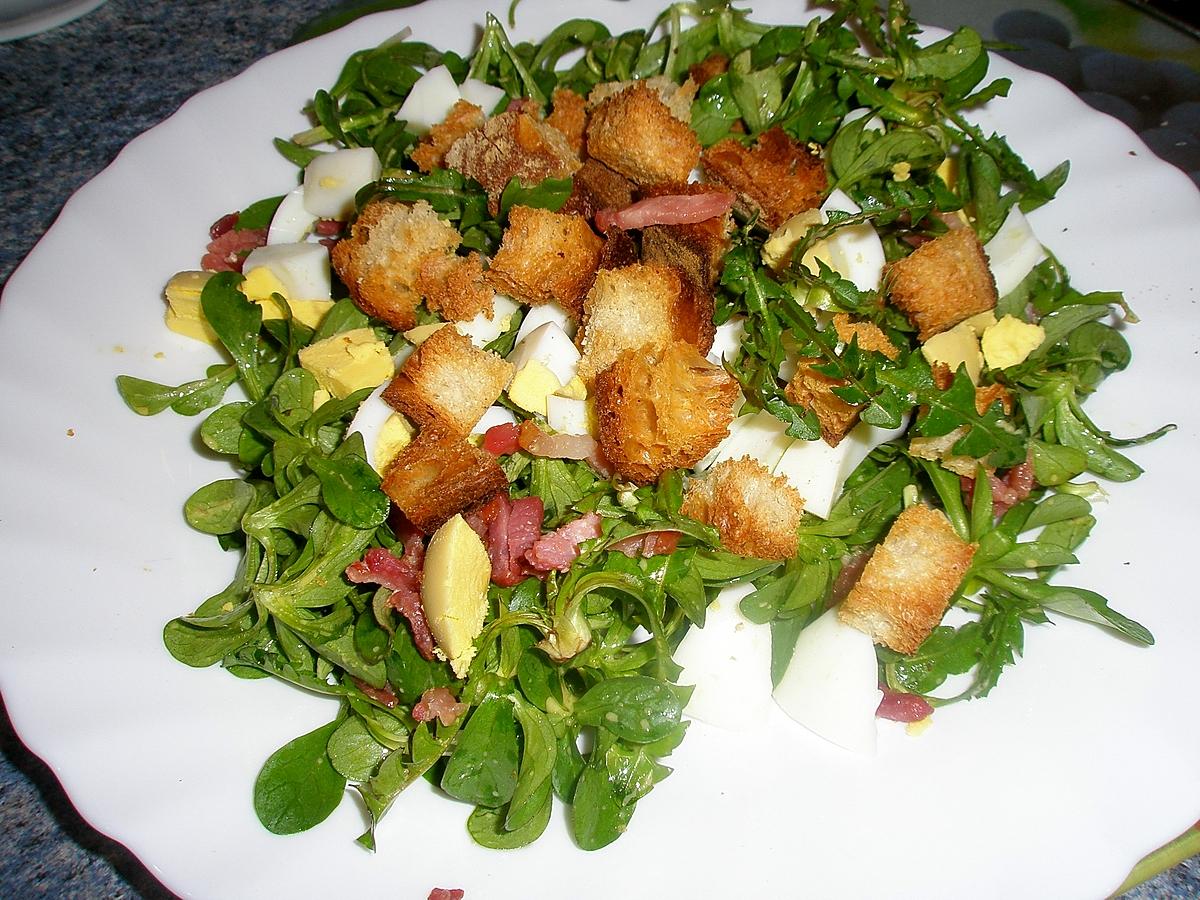 recette Salade Lyonnaise aux doucettes et pissenlits