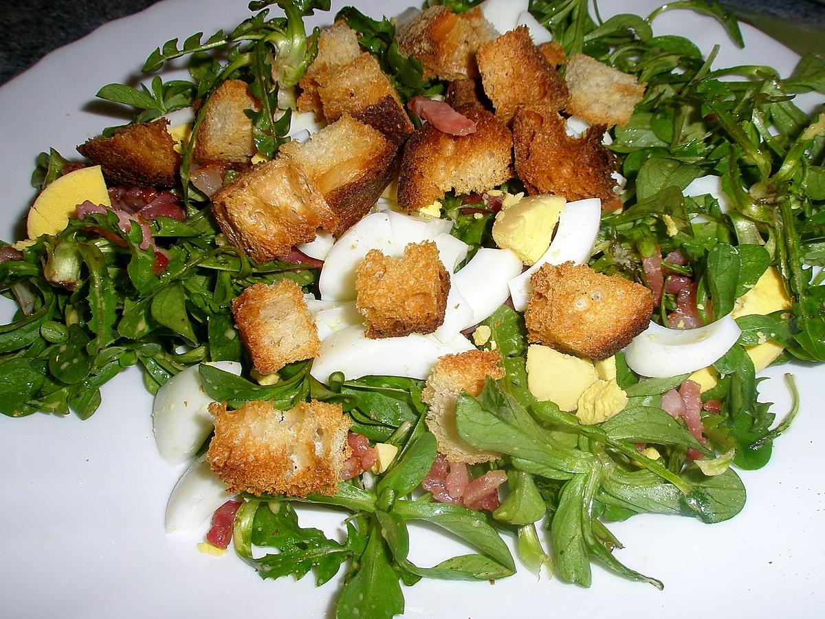 recette Salade Lyonnaise aux doucettes et pissenlits