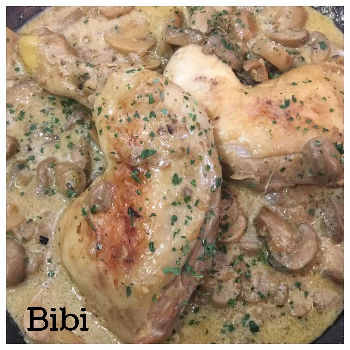 recette CUISSES DE POULET à la sauce AUX CHAMPIGNONS