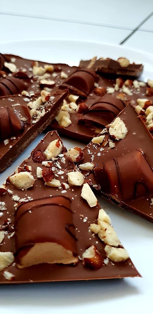 recette Tablette de chocolat maison au Kinder Bueno