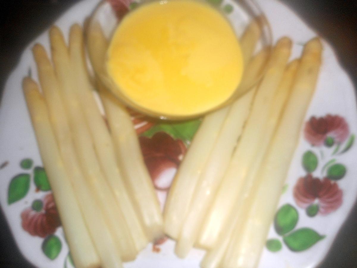 recette Asperges blanches des landes sauce hollandaise