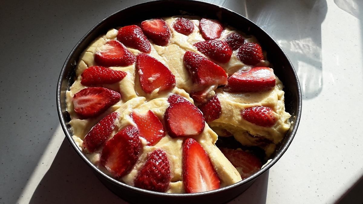 recette FRAISIER A LA CREME AU BEURRE