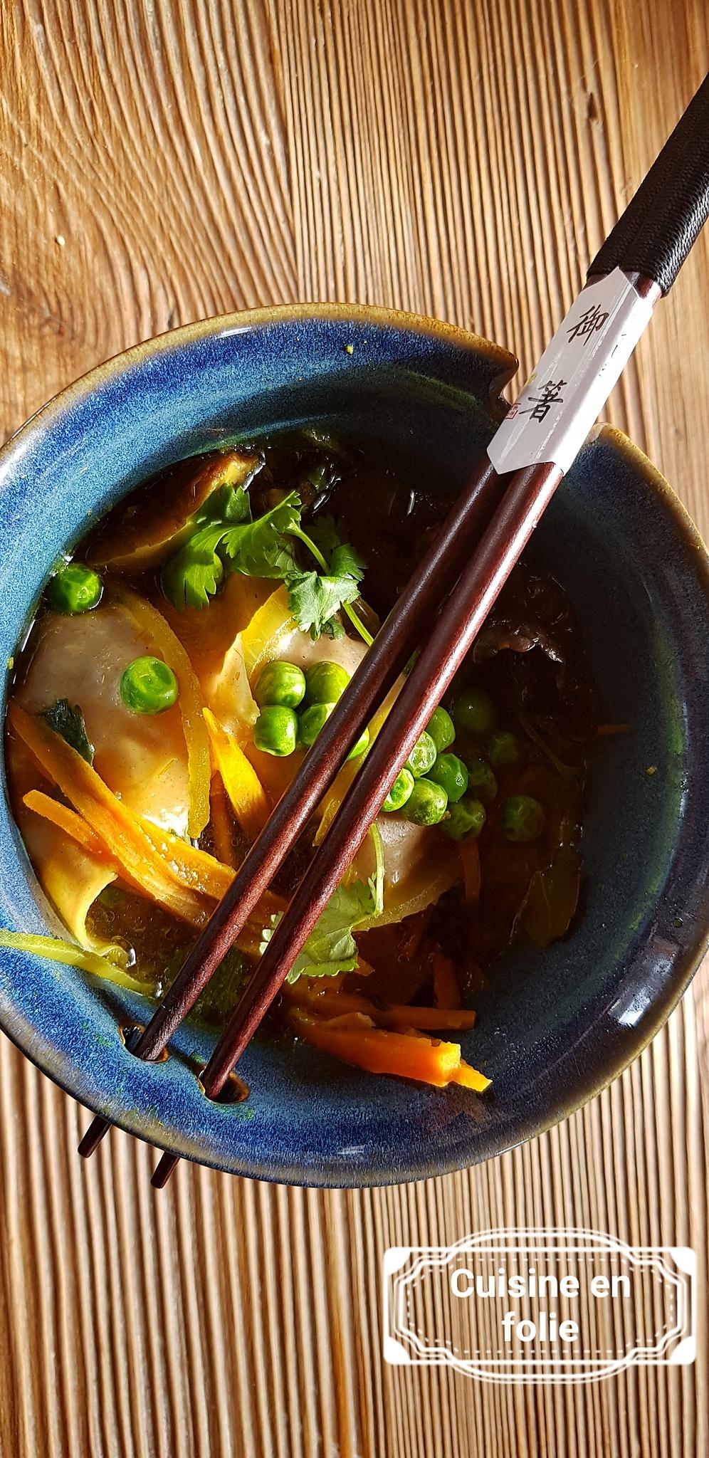 recette Ravioles de foie gras dans un bouillon asiatique, délicieux !!!!