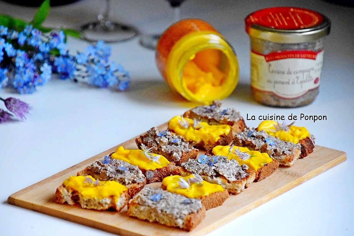 recette Pour un apéro super facile: toasts garnis de rouille sétoise ou de terrine de campagne au piment d'Espelette