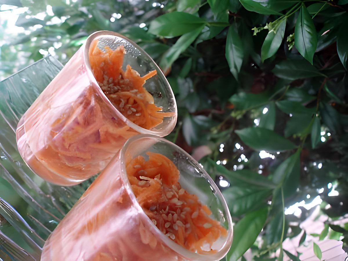recette Carottes râpées aux graines de sésame, orange & cumin