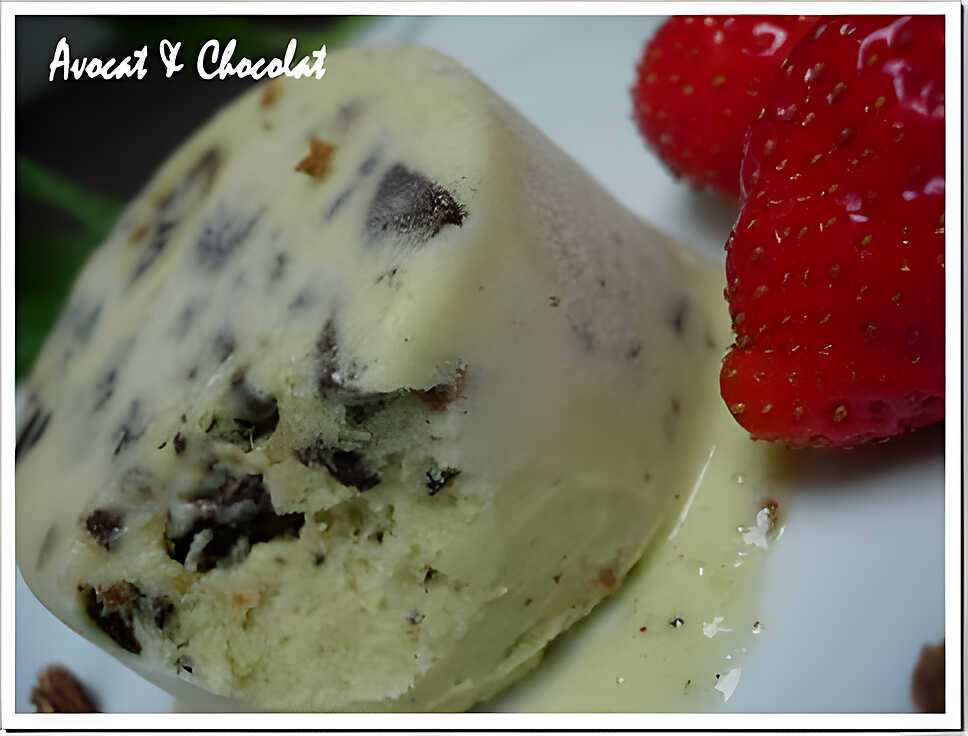 recette **Plaisir Glacé Pistache -pralin d'avoine amande crousillant et éclats de chocolat noir : Sans sorbetiére**