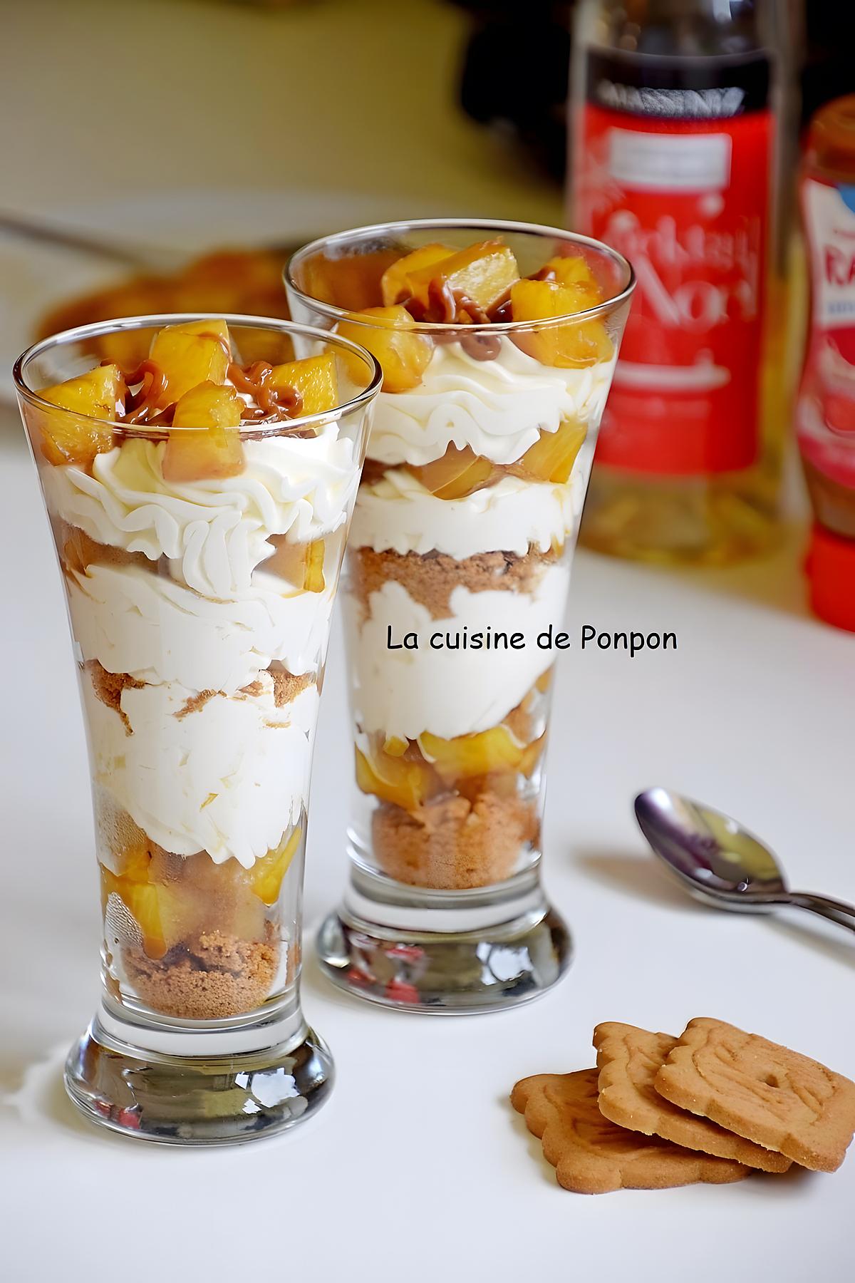 recette Verrine d'ananas flambé, crème mascarpone à l'acérola et spéculoos