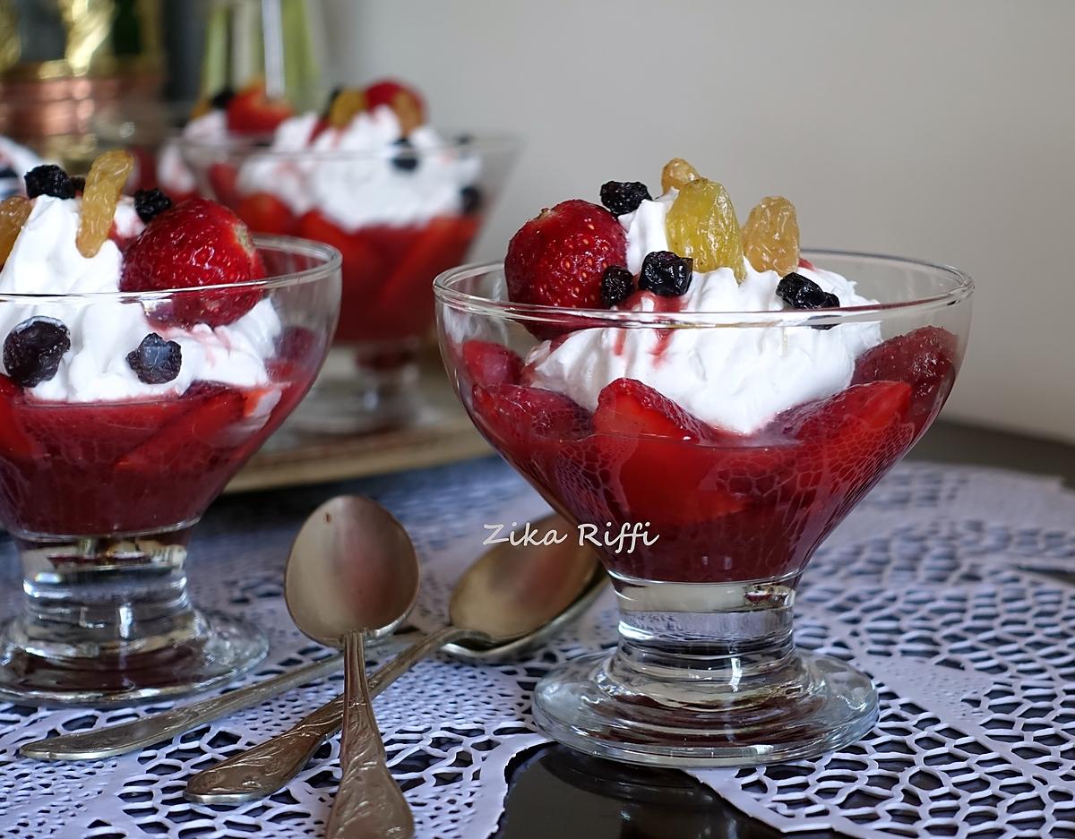 recette Verrines fraises chantilly mascarpone et coulis de fraises au miel