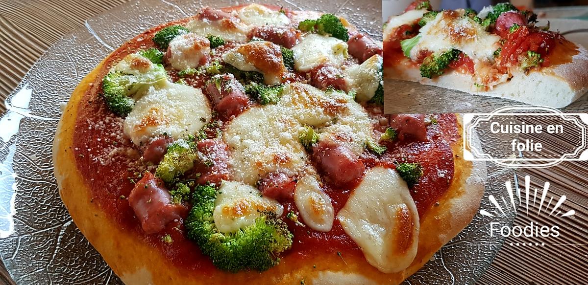 recette Pizza à la scarmoza et saucisse italienne