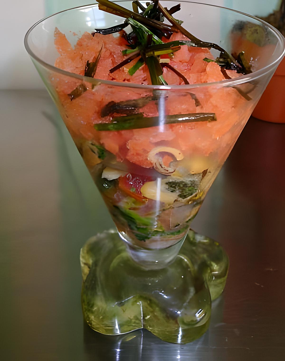 recette GRANITE DE TOMATES FACON GASPACHO TARTARE DE COQUILLAGES AUX HERBES