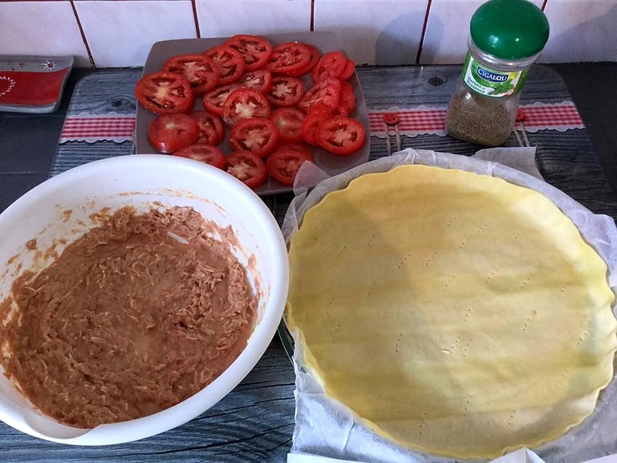 recette TARTE A LA TOMATE ET AU THON