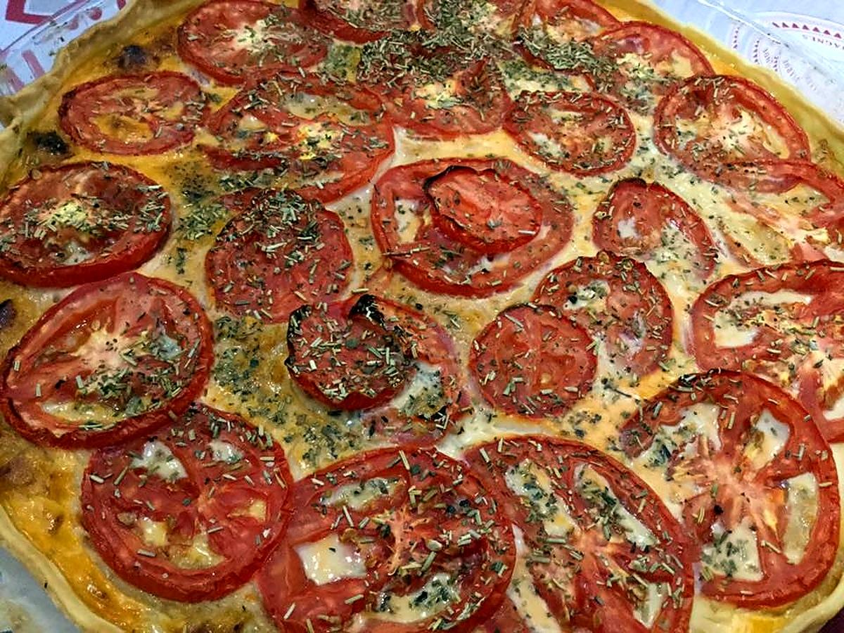 recette TARTE A LA TOMATE ET AU THON