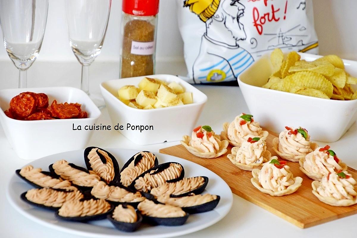 recette Amuse bouche mini lotus garni de fromage frais tomate et basilic