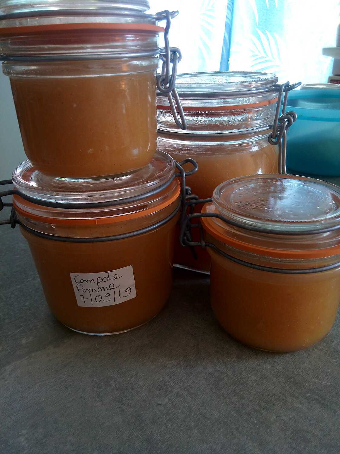 Recette de Compote de pommes en bocaux