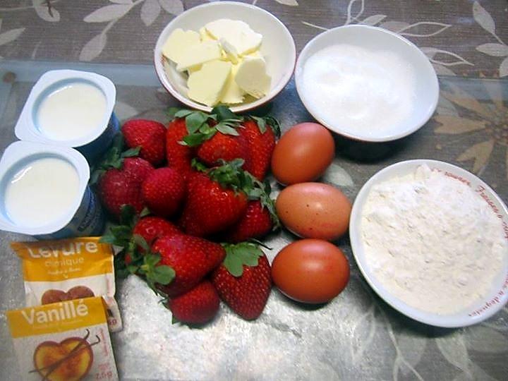 recette Gâteau yaourt aux fraises.