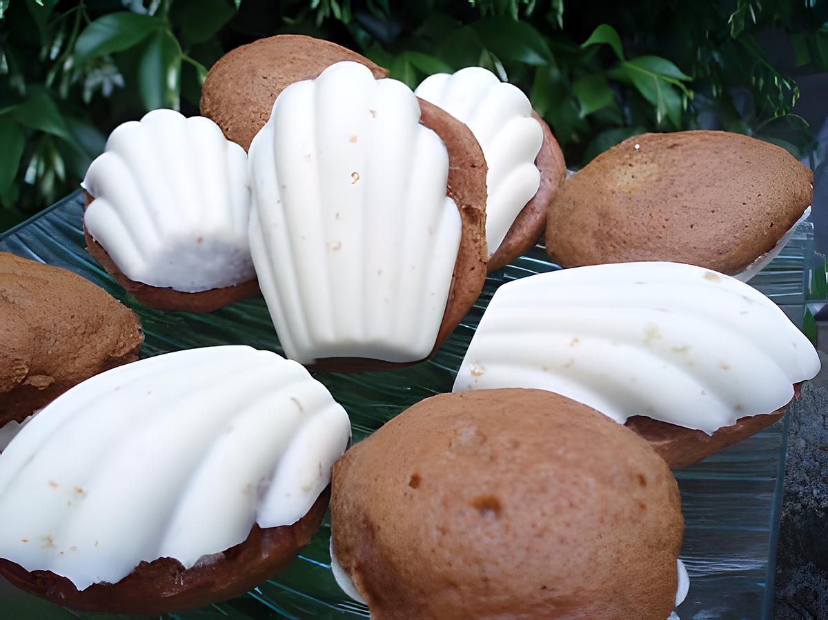 recette Madeleines au caramel au beurre salé sur coques au chocolat blanc