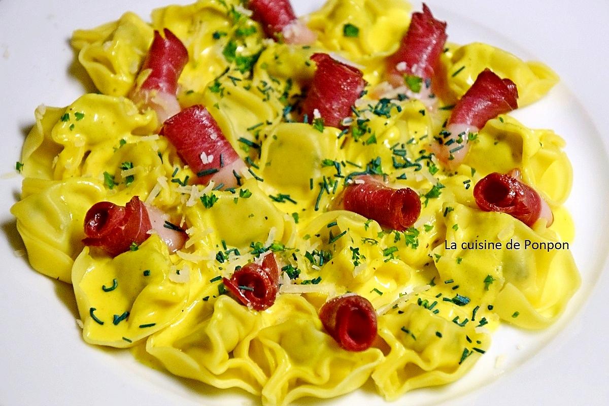 recette Tortelloni sauce au curcuma et magret d'oie fumé