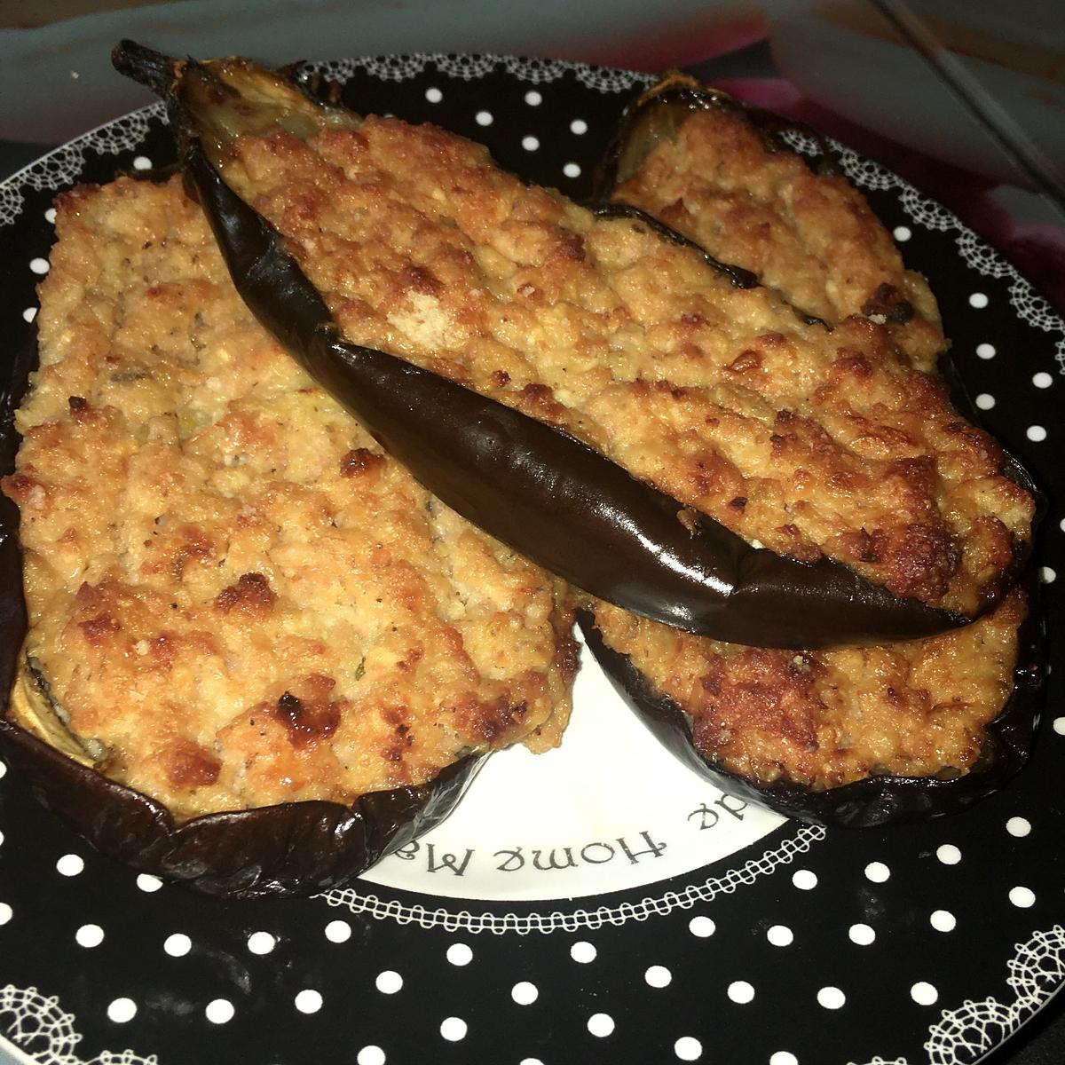 recette Aubergines farcies a la mortadelle et au chèvre