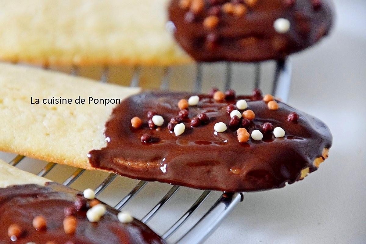 recette Langue de chat garnie de chocolat