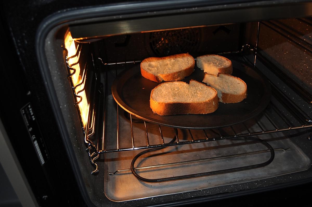 recette CROÛTE AU FROMAGE GRATINÉES