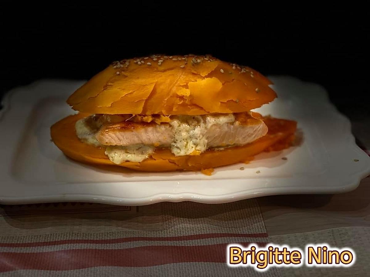 recette BURGER PATATE DOUCE AU SAUMON