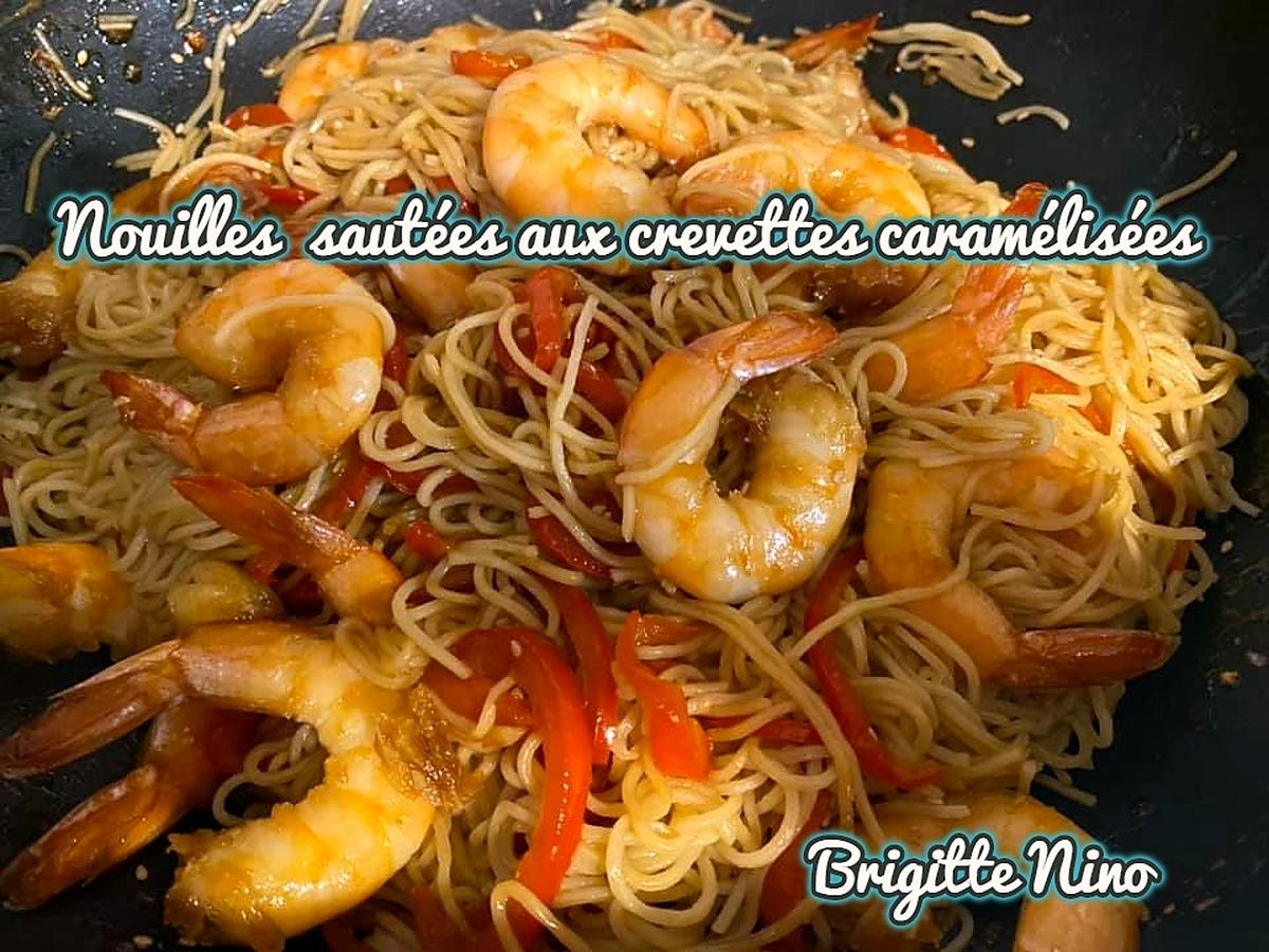 recette NOUILLES SAUTÉES AUX CREVETTES CARAMÉLISÉES