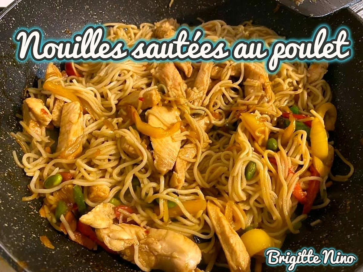 recette NOUILLES SAUTÉES  AU POULET