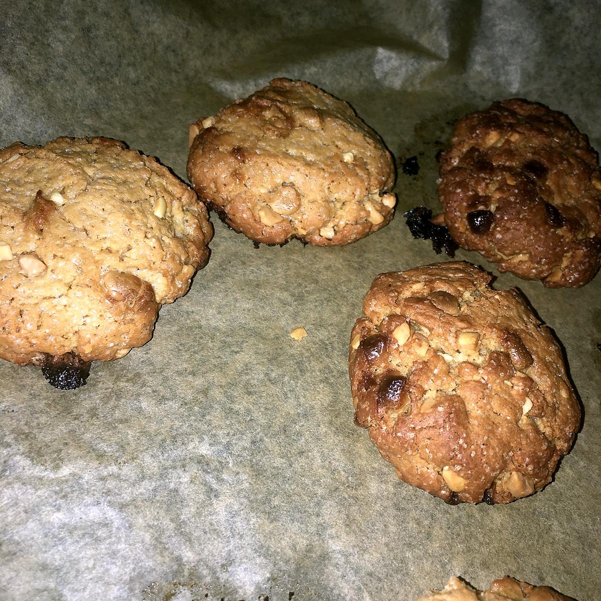 recette Cookies au beurre de cacahuète et aux pépites de chocolat blanc