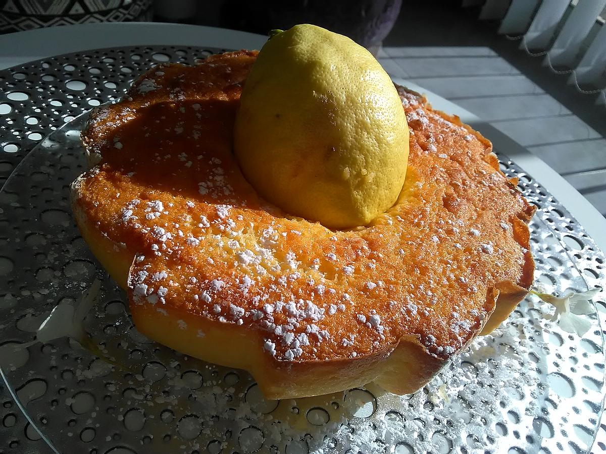 recette Gâteau à la fois moelleux , fondant , intense  aux citrons  bio de chez moi .... la Picardie