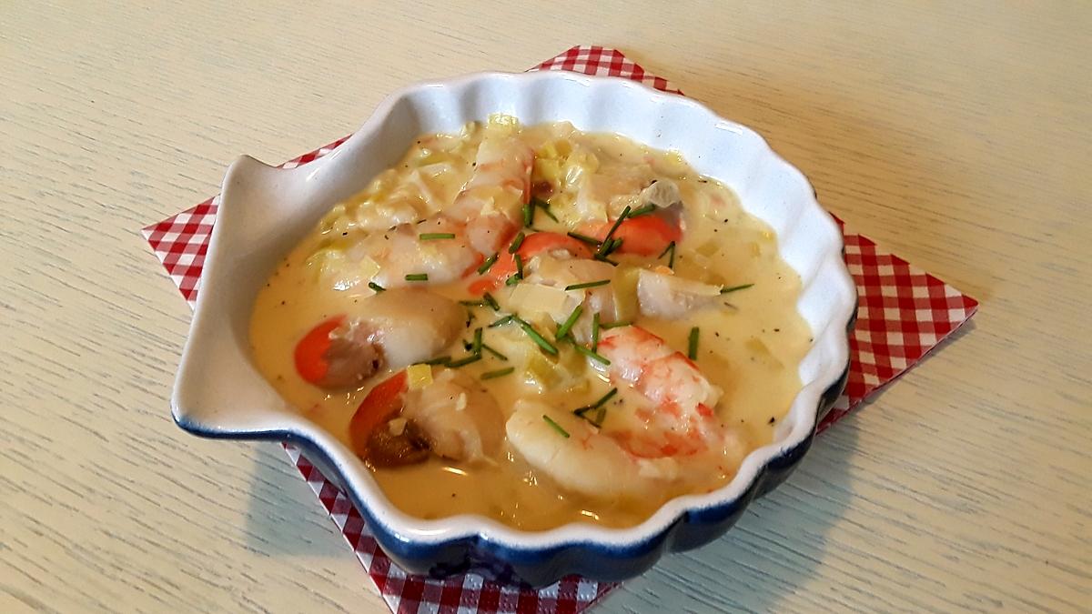 recette Matelote de St-Jacques et gambas aux poireaux au thermomix