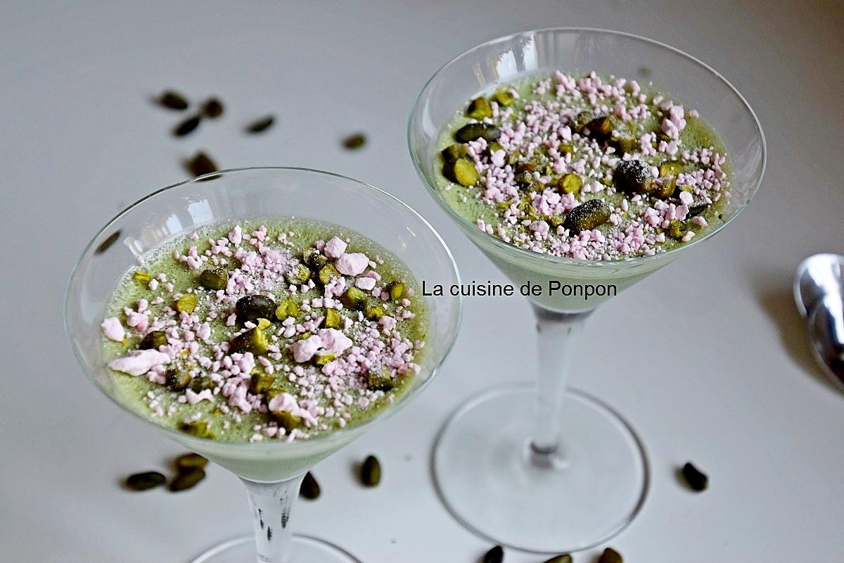 recette Panna cotta à la pistache et spiruline