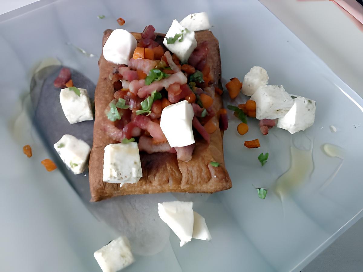recette feuilletée à la fondue de lardons et carottes avec salade de mozzarella